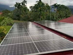 PLTS HYBRID 10 kW x 200 Puskesmas